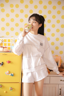 佐伯奈
